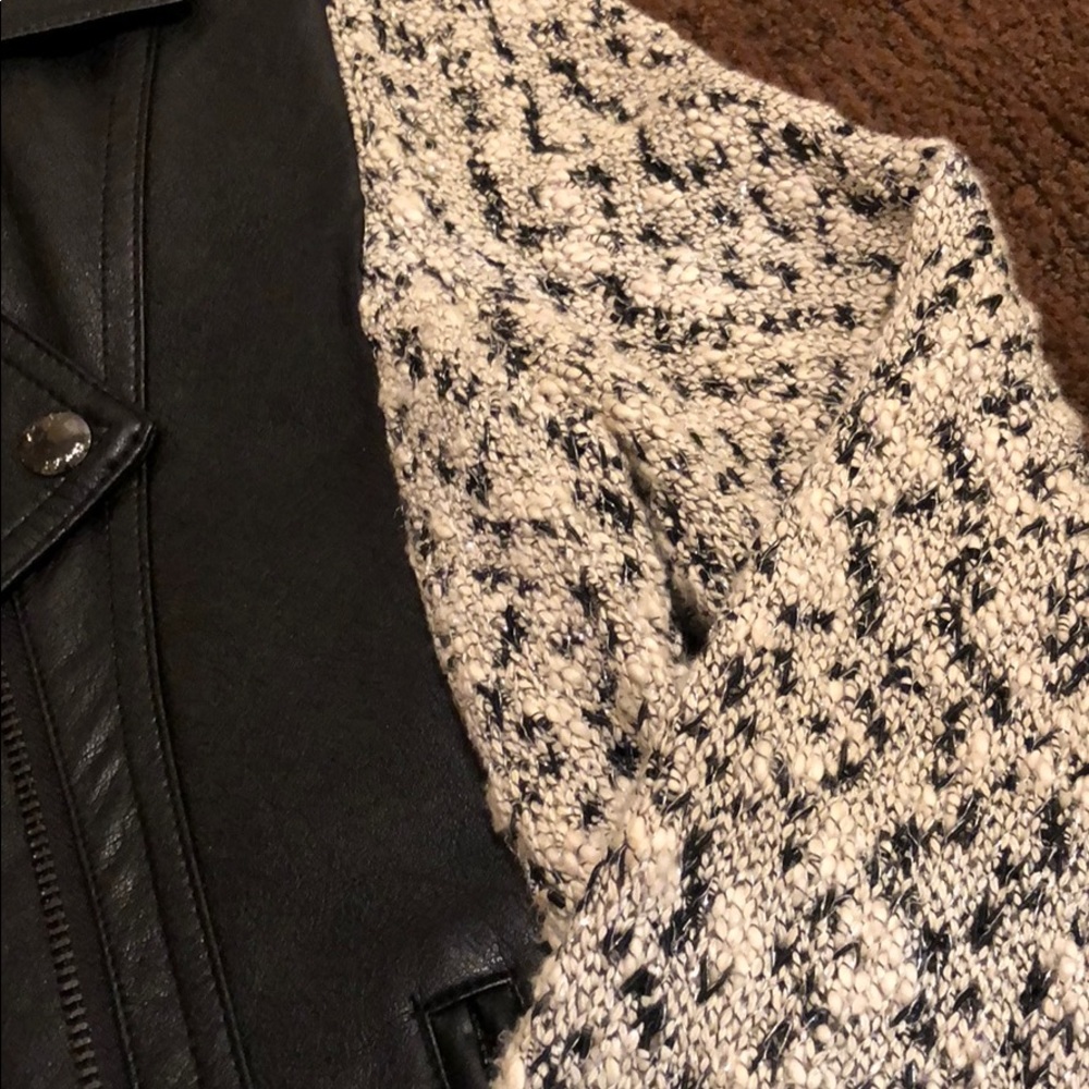GUESS jacket! NWOT! Size medium! - Picture 3 of 6